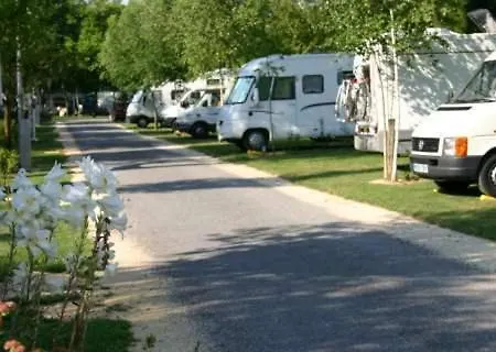 Camping Les Breuils * Верден-сюр-Мёз